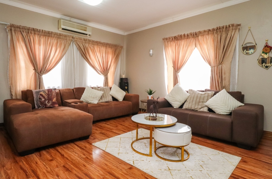 3 Bedroom Property for Sale in Wilkoppies North West